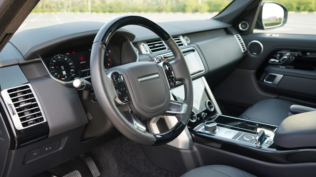 Range Rover Vogue - Image 10