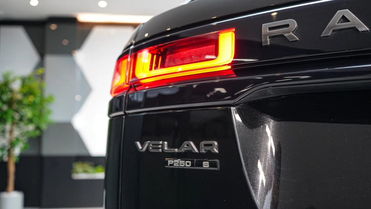 Range Rover VELAR - Image 10