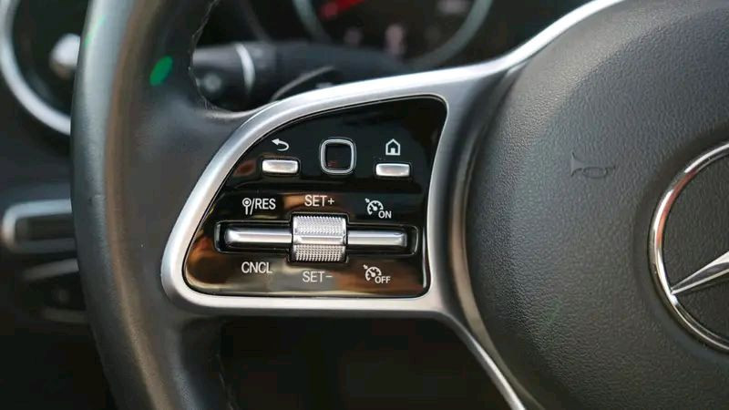Mercedes Benz C-Class - Image 8