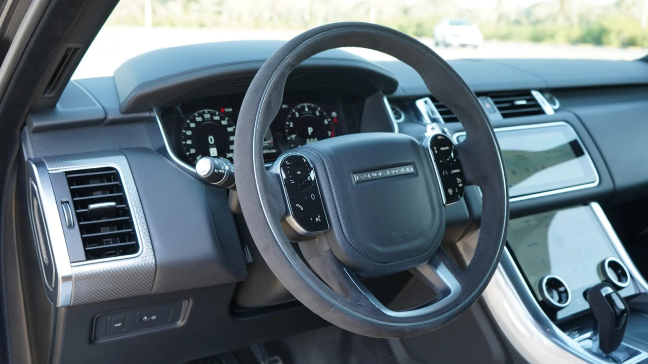 Range Rover Sport - Image 8