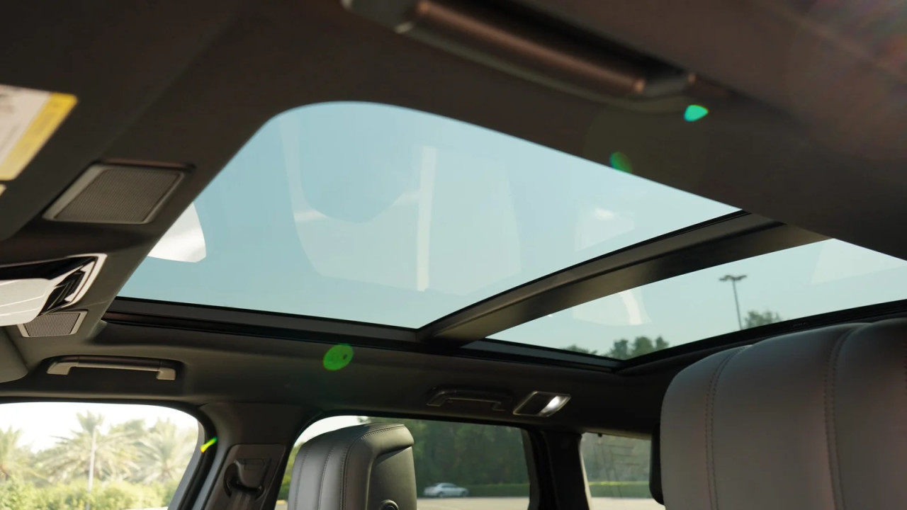 Range Rover Sport - Image 2