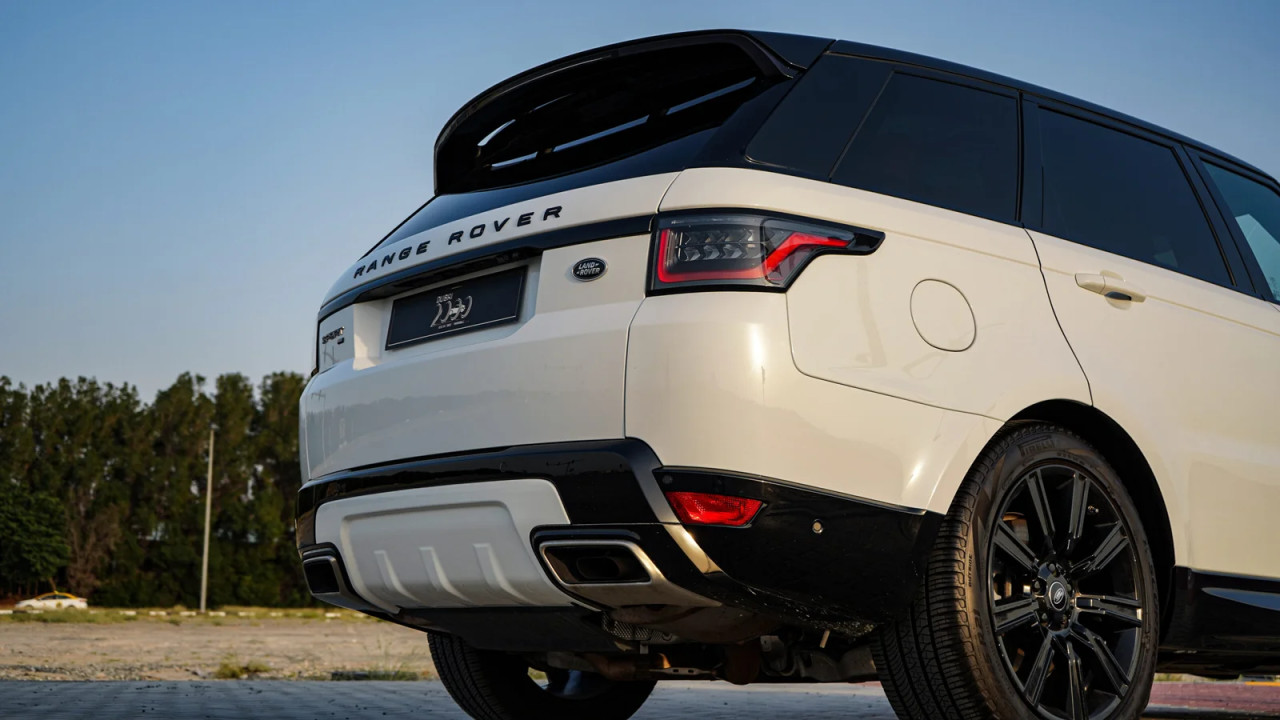 Range Rover Sport - Image 10
