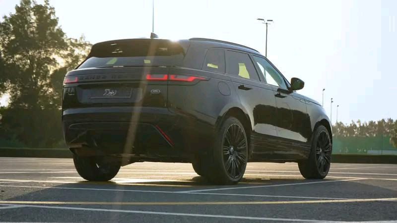 Range Rover VELAR - Image 9