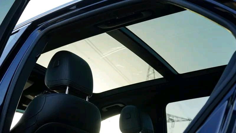 Mercedes Benz GLE SUV - Image 8