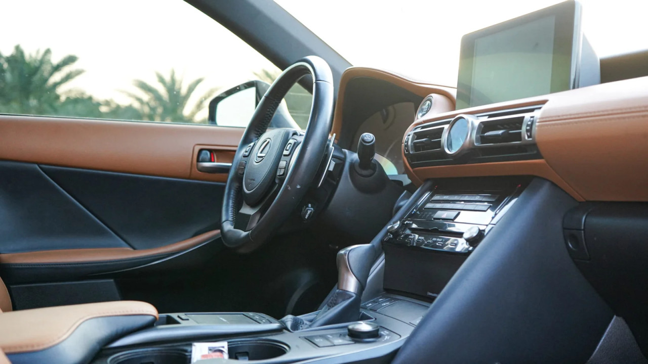 Lexus IS-Series - Image 7