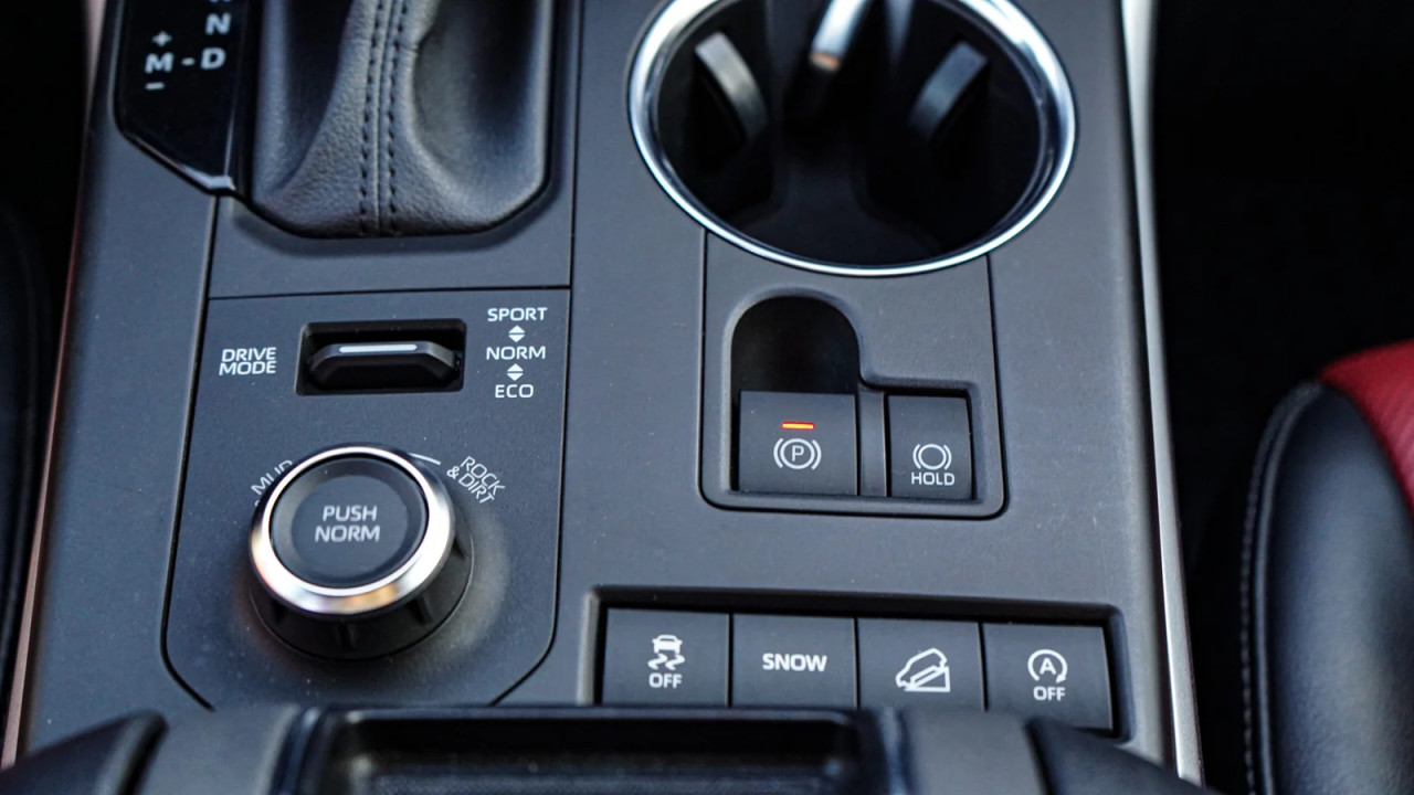 Toyota Highlander - Image 11