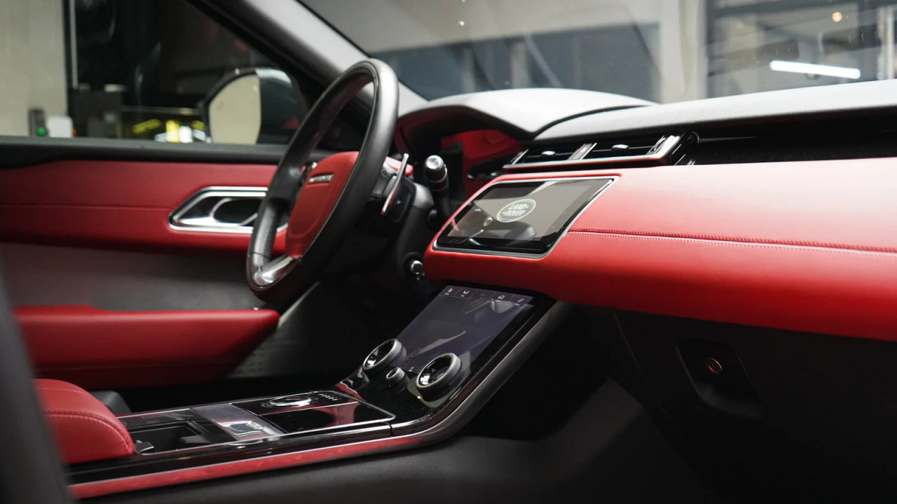 Range Rover VELAR - Image 3