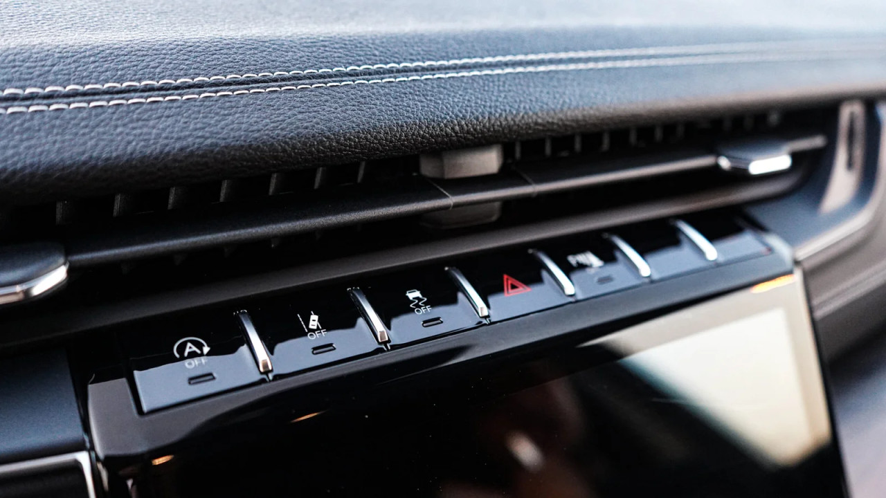 Jeep Grand Cherokee - Image 4