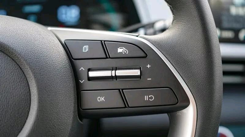 Hyundai Elantra - Image 5
