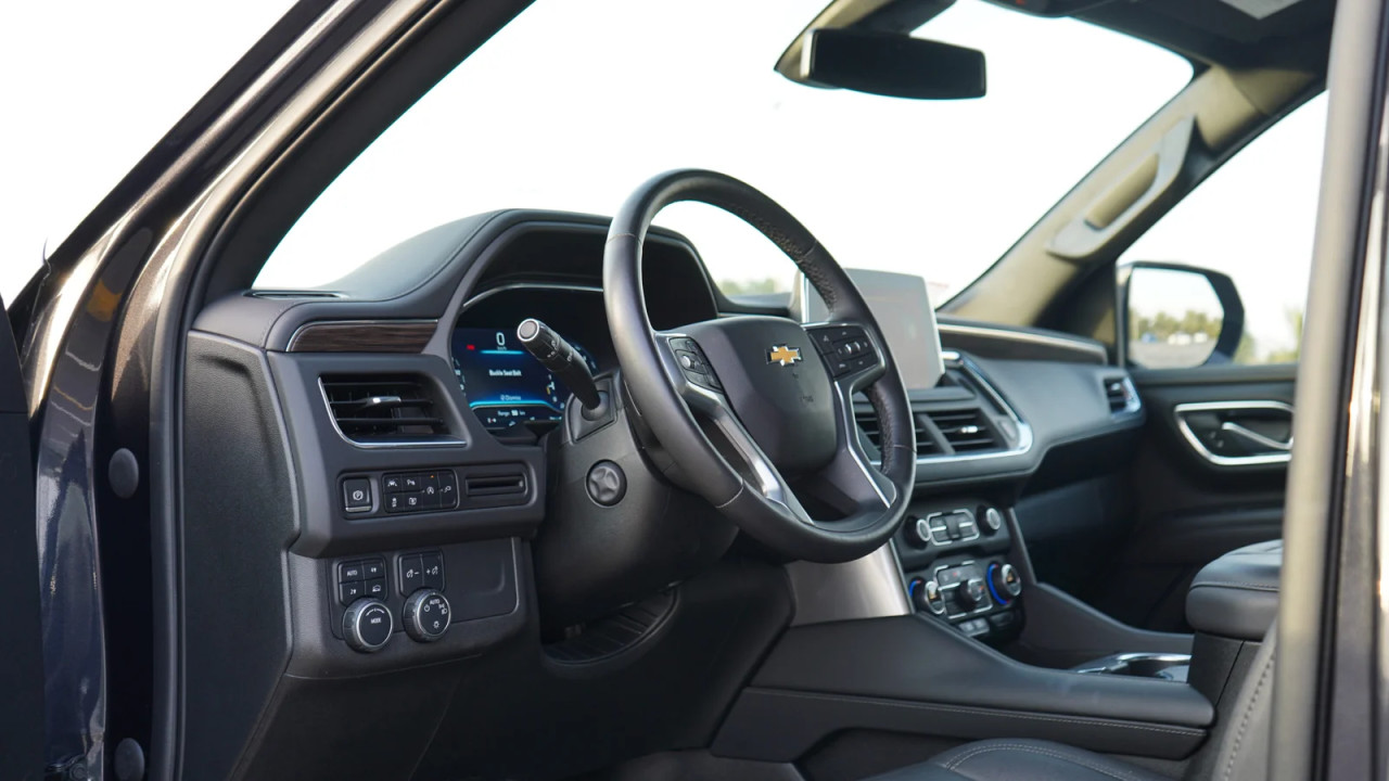 Chevrolet Tahoe - Image 3