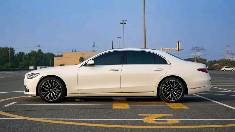 Mercedes Benz S-Class - Image 4