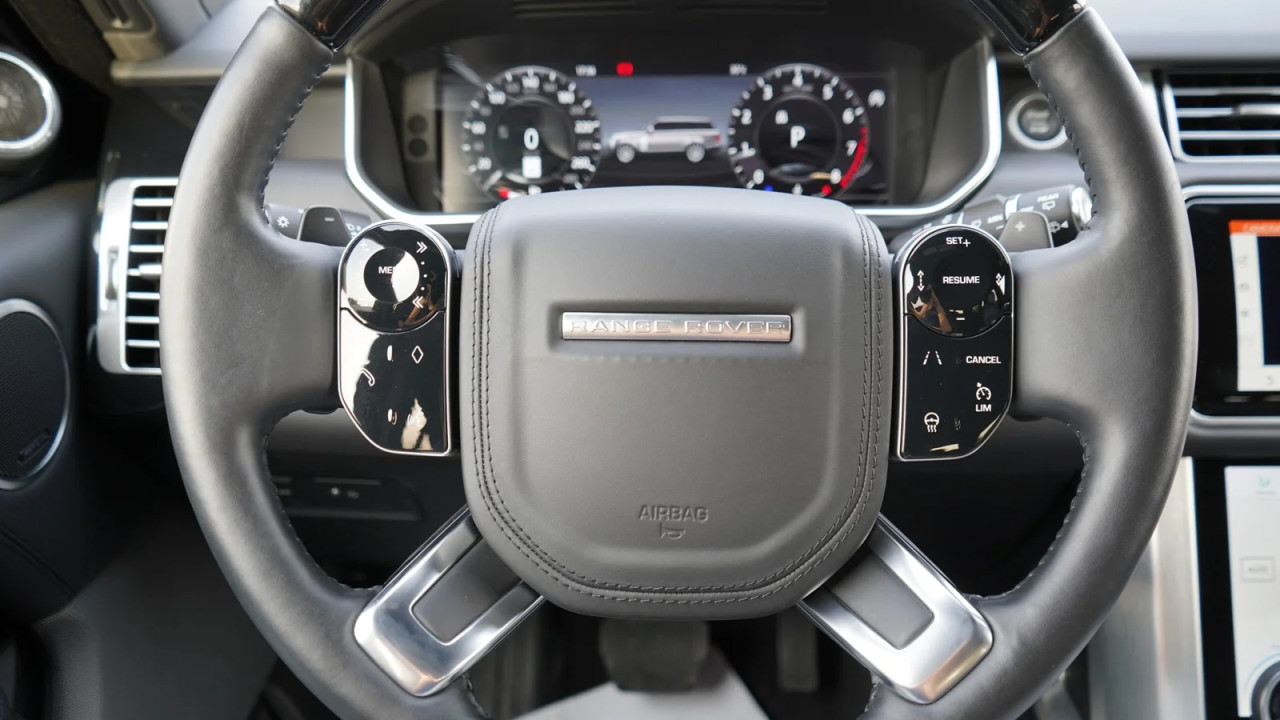 Range Rover Vogue - Image 11