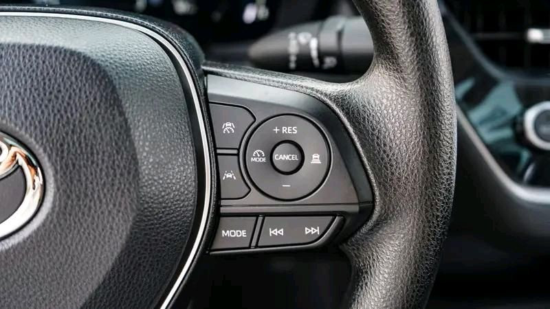 Toyota Corolla - Image 9