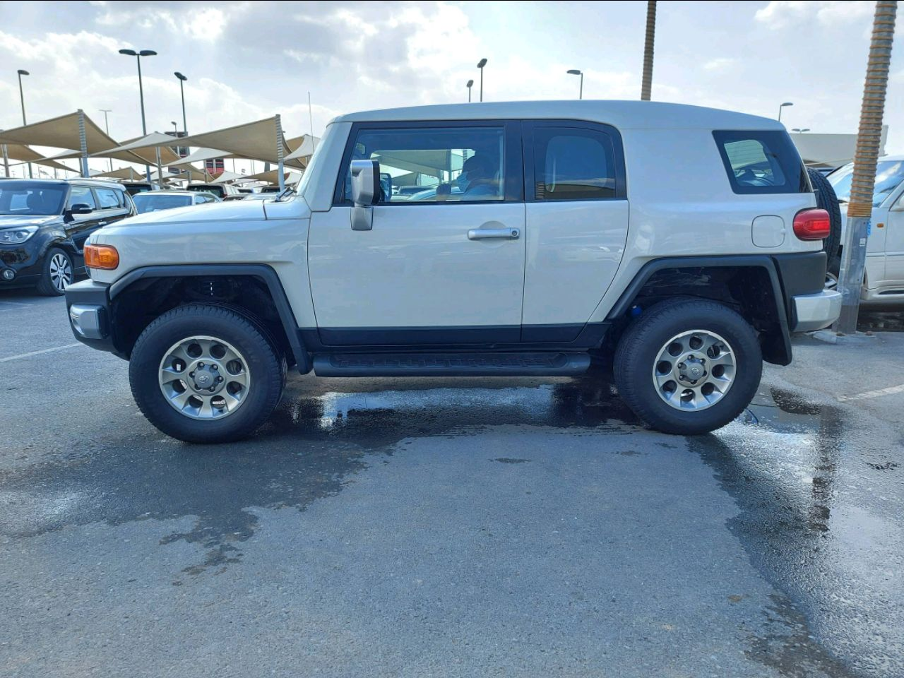 Toyota FJ Cruiser - Image 4