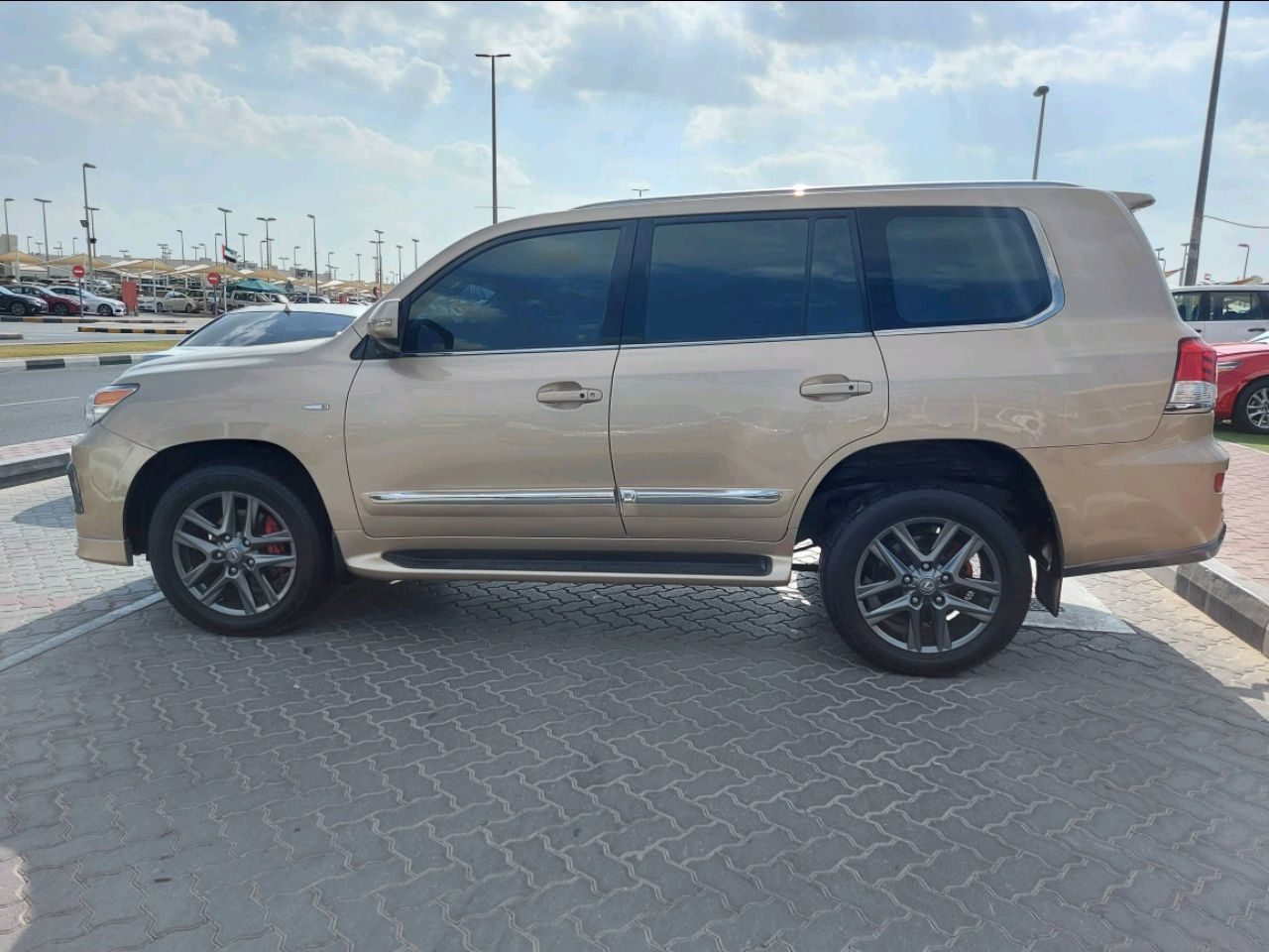Lexus LX-Series - Image 5