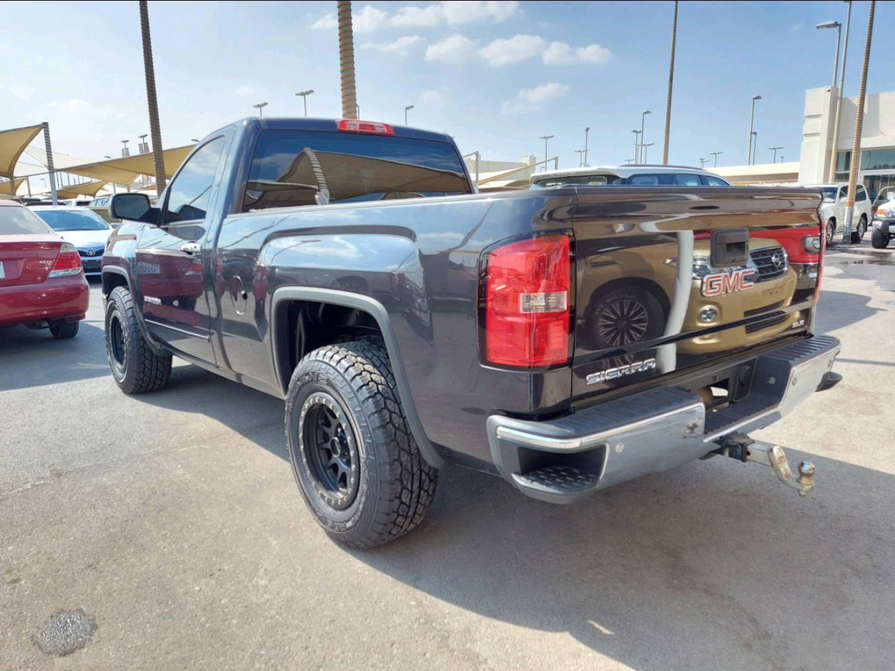 GMC Sierra - Image 4