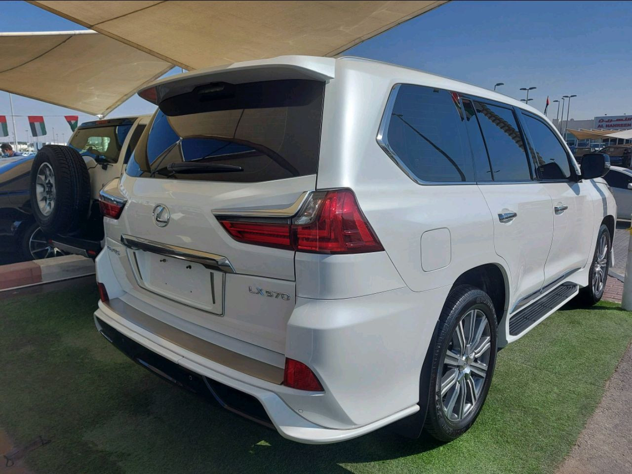 Lexus LX-Series - Image 2