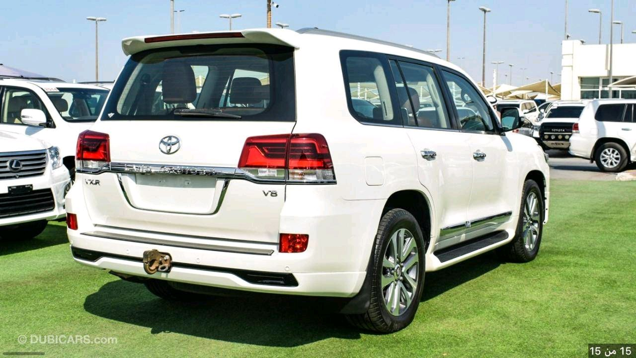 Toyota Land Cruiser - Image 4