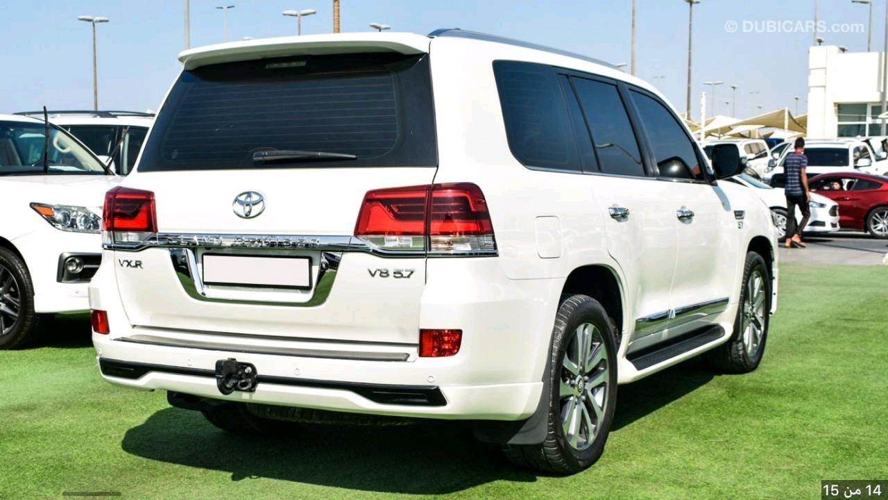 Toyota Land Cruiser - Image 4