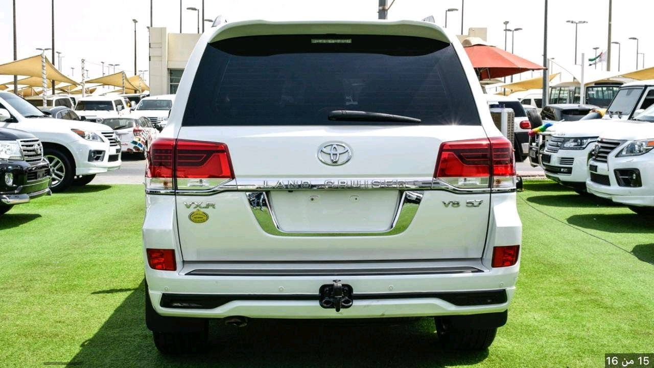 Toyota Land Cruiser - Image 5
