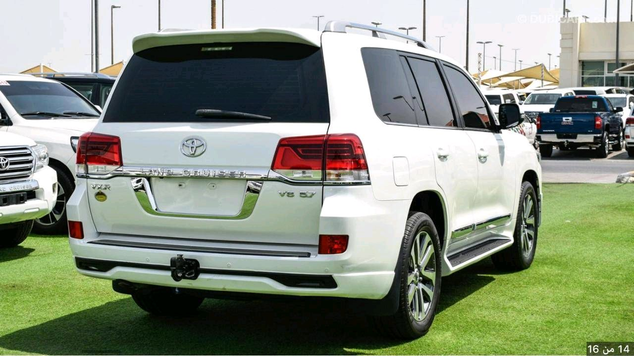 Toyota Land Cruiser - Image 4