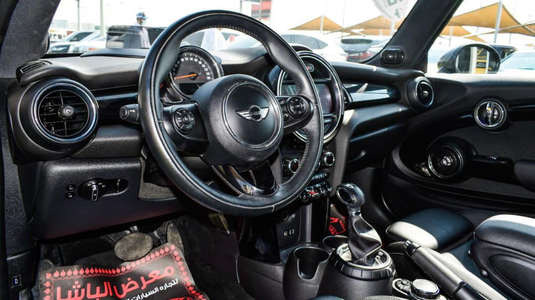 Mini Cooper Model S - Image 2