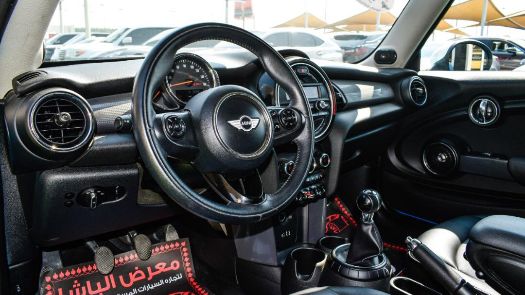 Mini Cooper Model S - Image 2