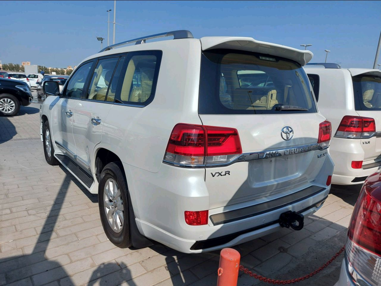 Toyota Land Cruiser - Image 3