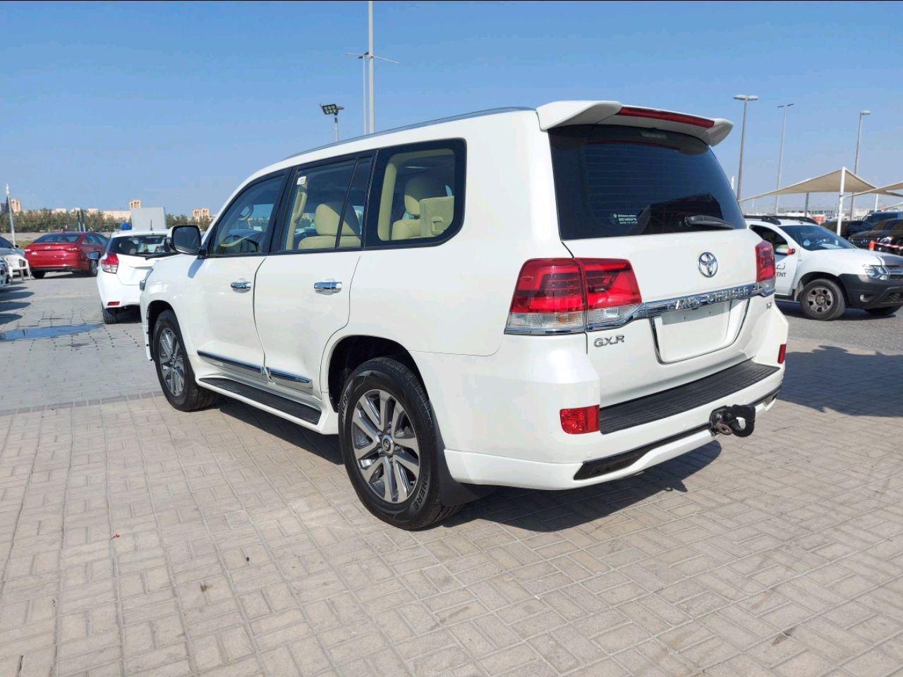 Toyota Land Cruiser - Image 3