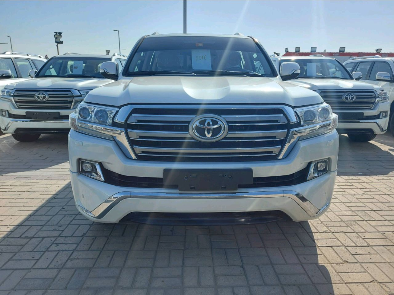 Toyota Land Cruiser - Image 4
