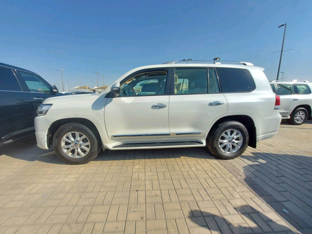 Toyota Land Cruiser - Image 5