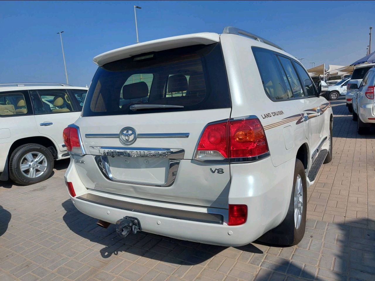 Toyota Land Cruiser - Image 3