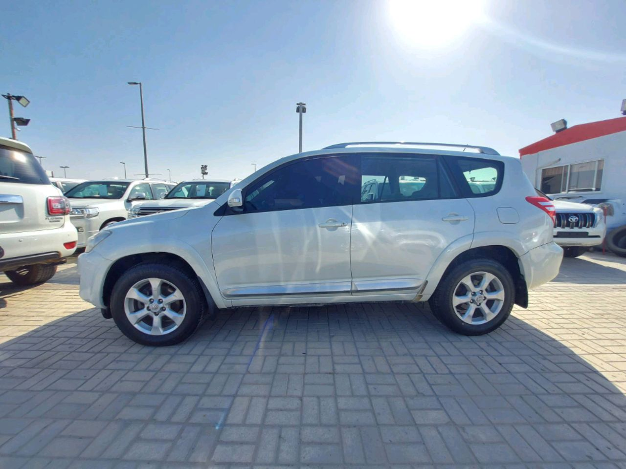 Toyota Rav 4 - Image 5