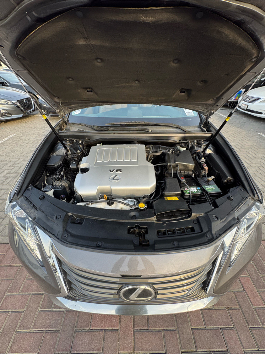 Lexus ES-Series - Image 11