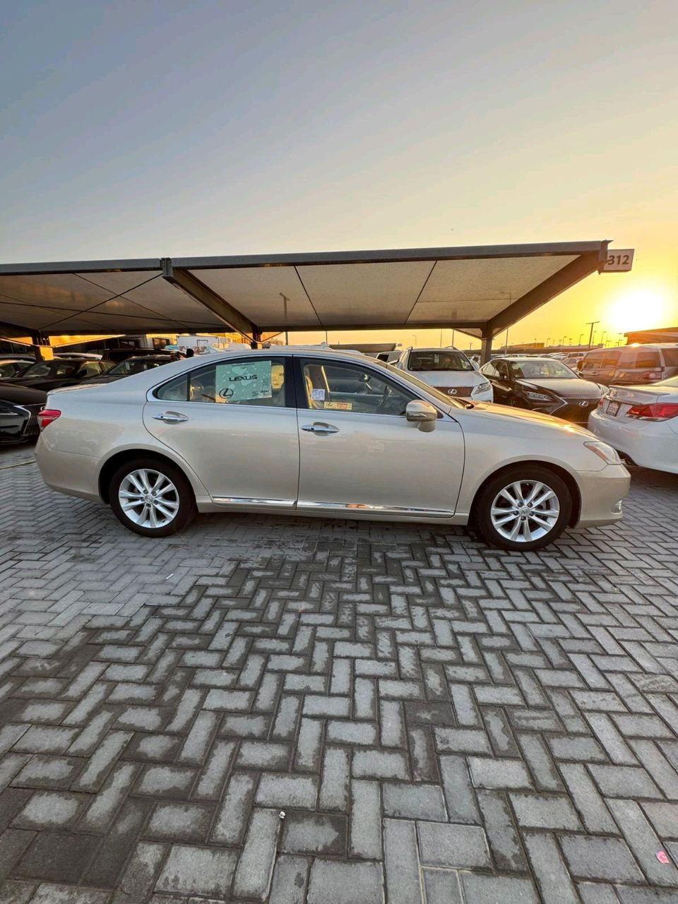 Lexus ES-Series - Image 7