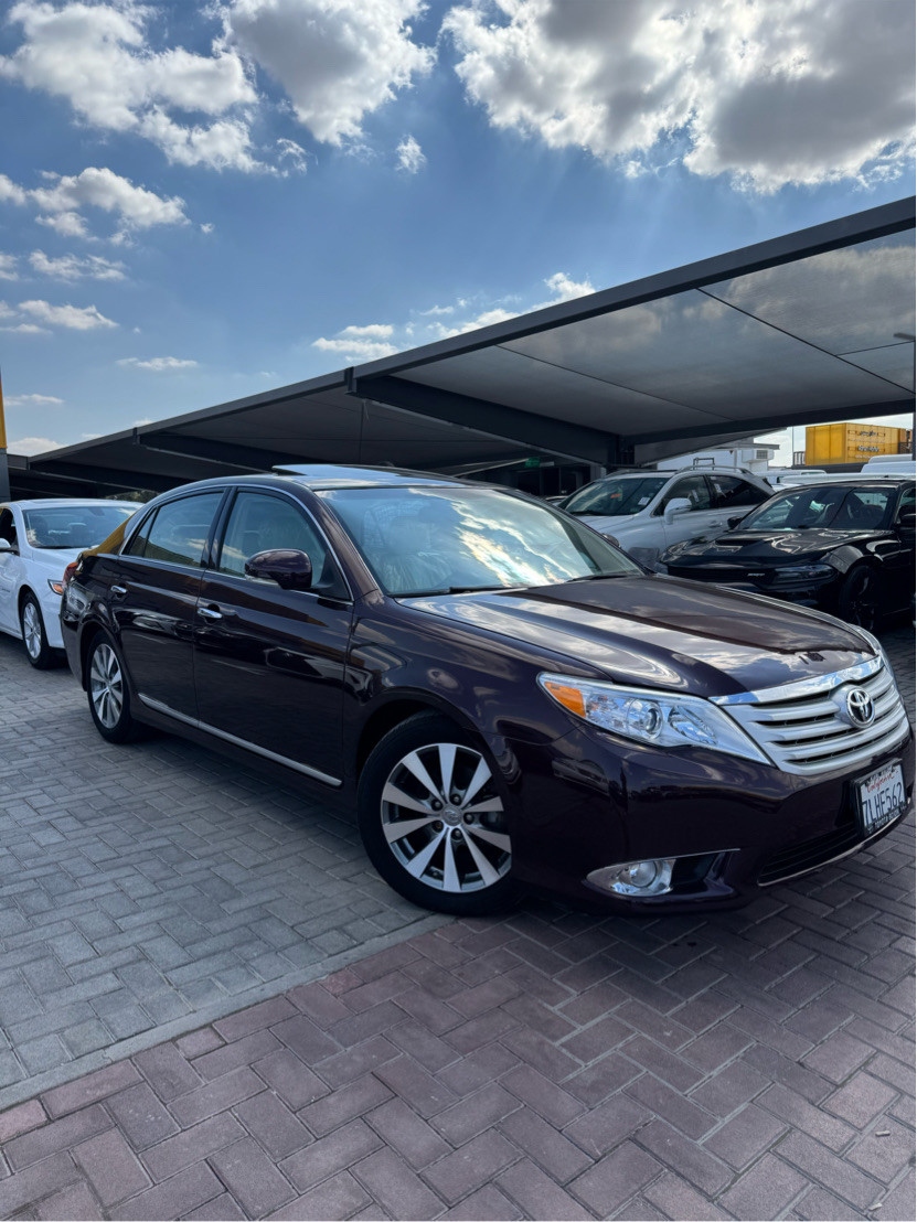 Toyota Avalon - Image 5