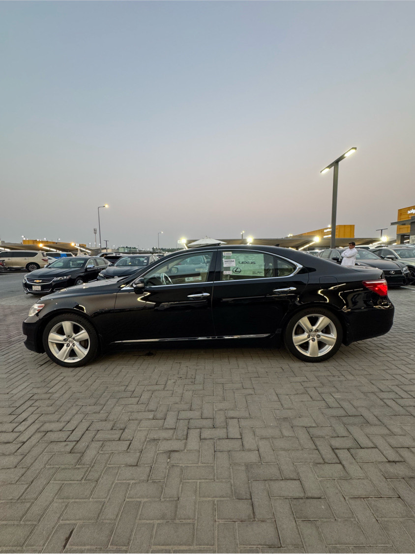 Lexus LS-Series - Image 9
