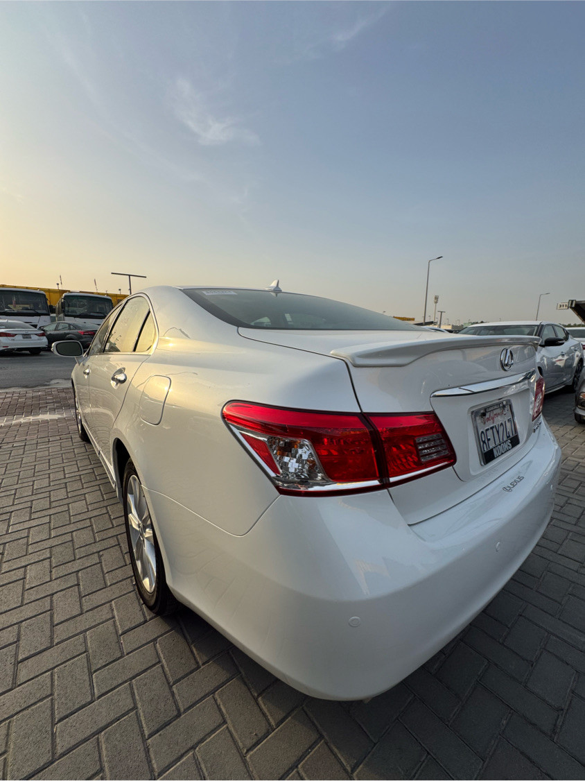 Lexus ES-Series - Image 7