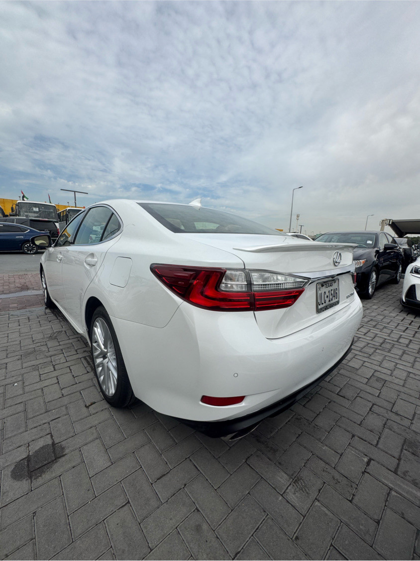 Lexus ES-Series - Image 6