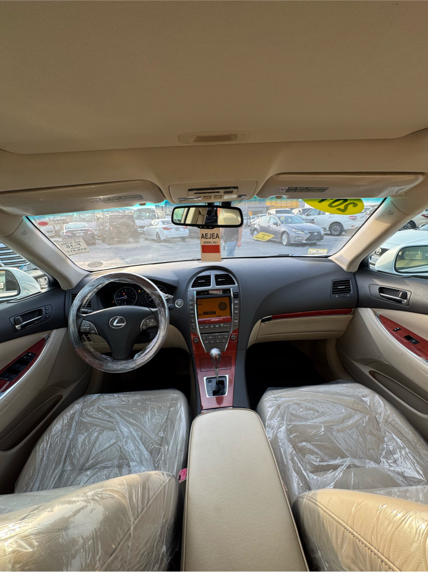 Lexus ES-Series - Image 9