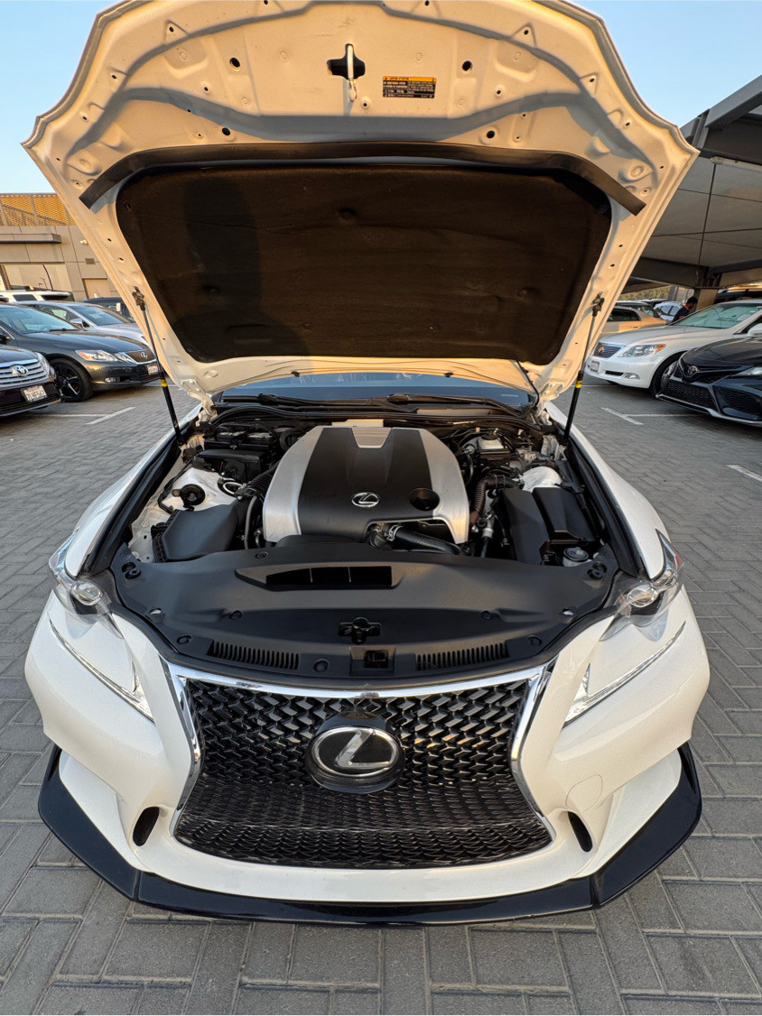 Lexus IS-Series - Image 11