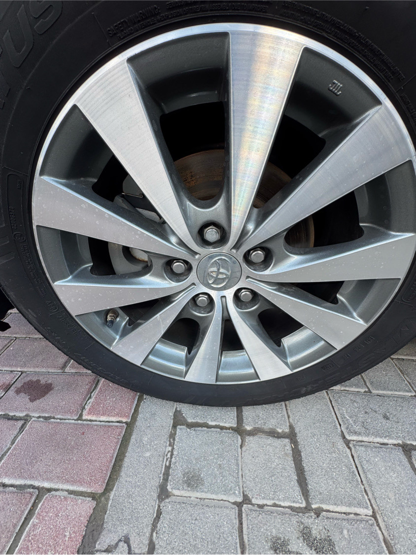 Toyota Avalon - Image 11