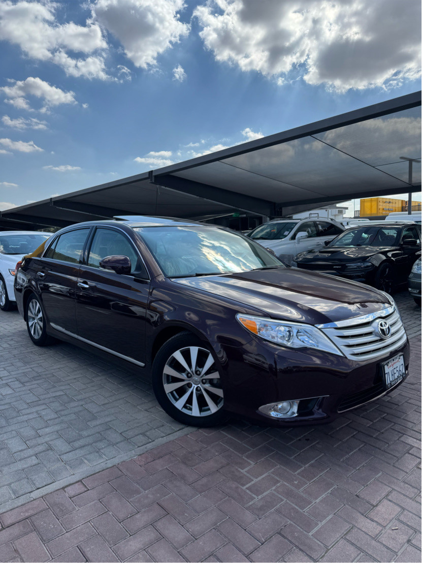 Toyota Avalon - Image 7