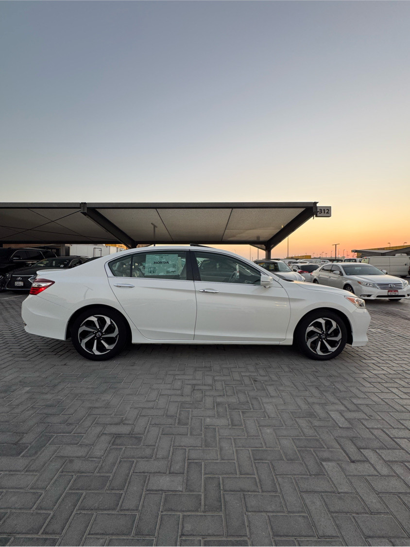 Honda Accord - Image 8