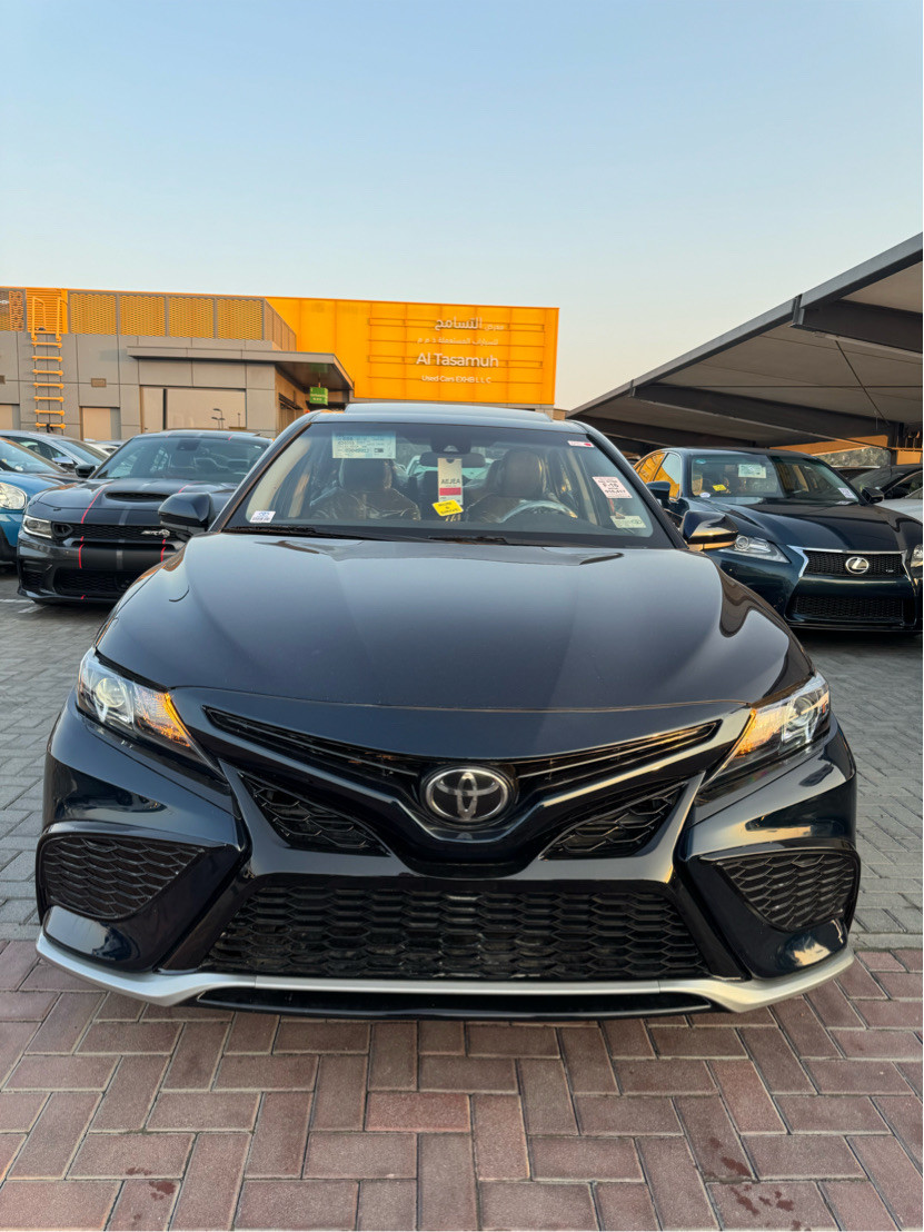 Toyota Camry - Image 2
