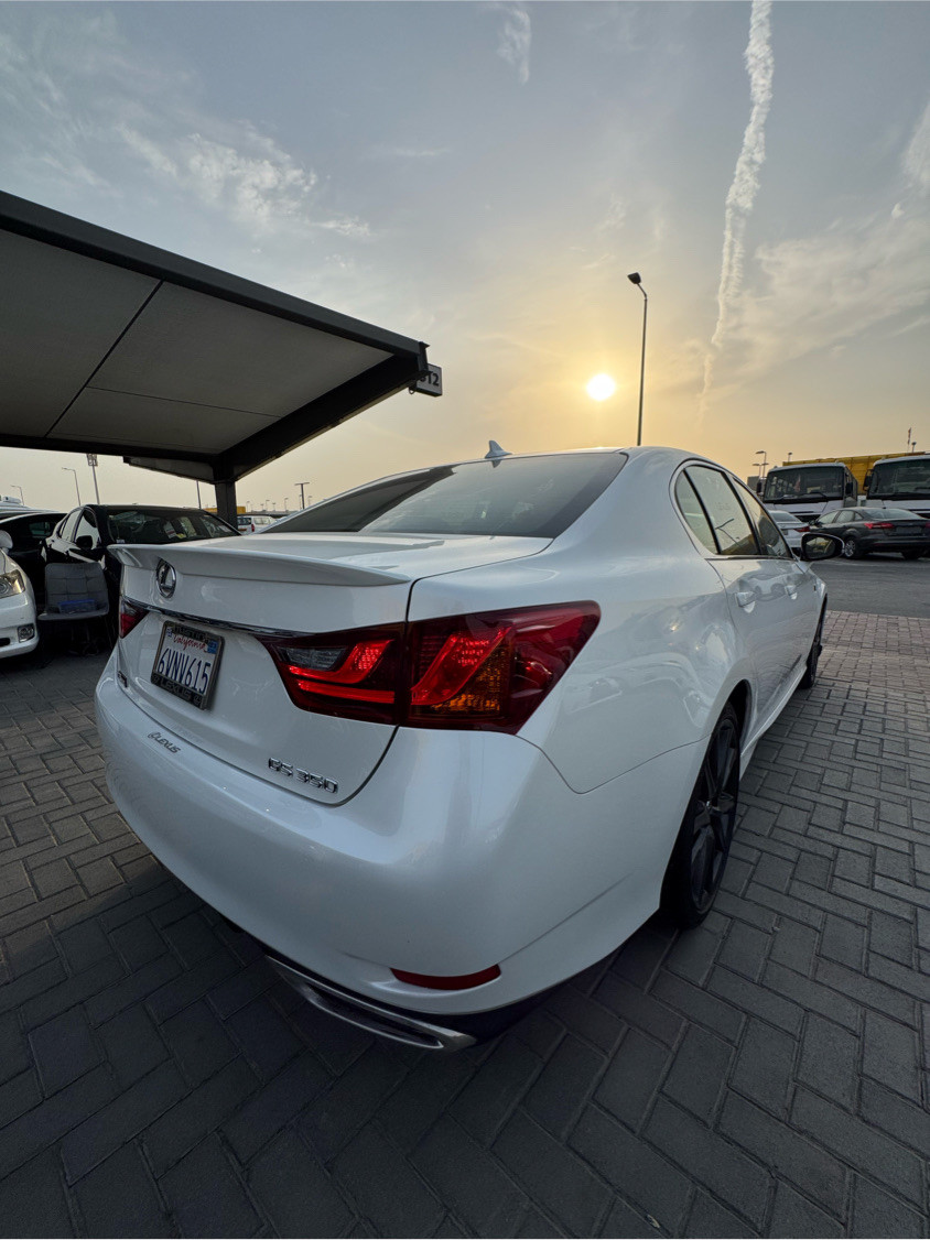 Lexus GS-Series - Image 7