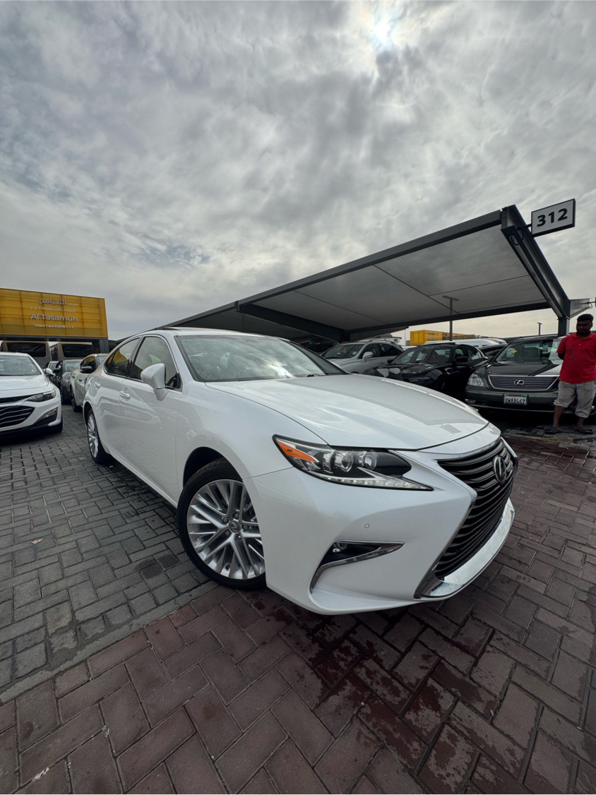 Lexus ES-Series - Image 11