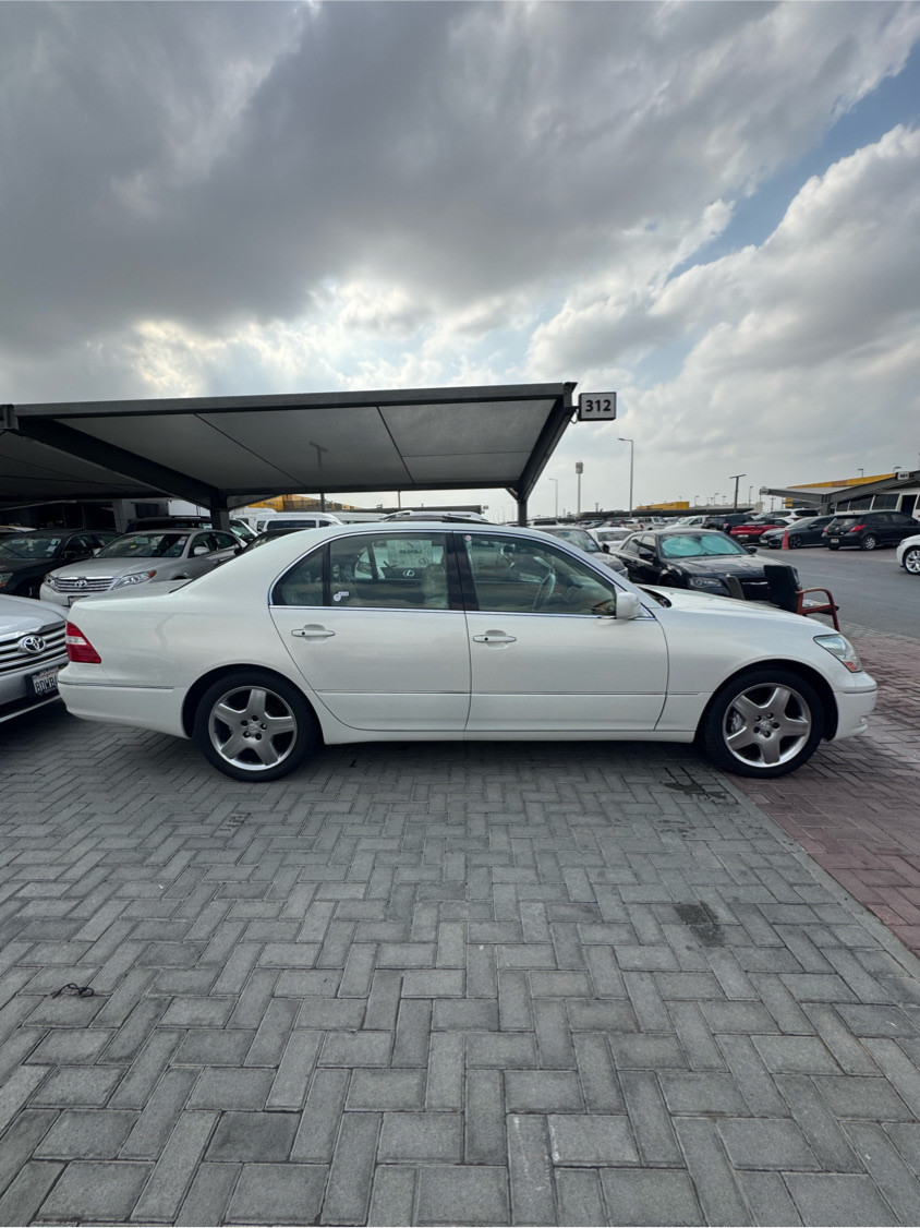 Lexus LS-Series - Image 7