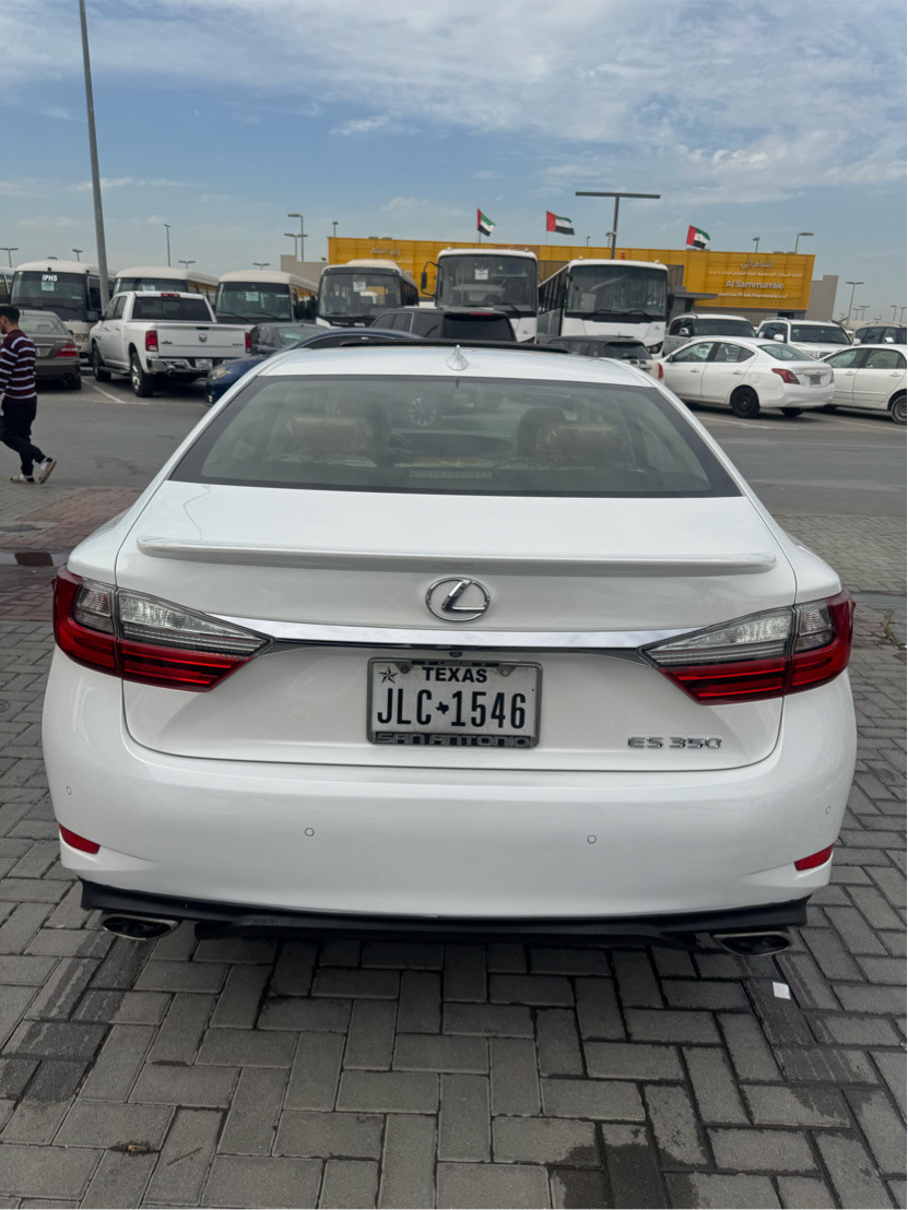 Lexus ES-Series - Image 9