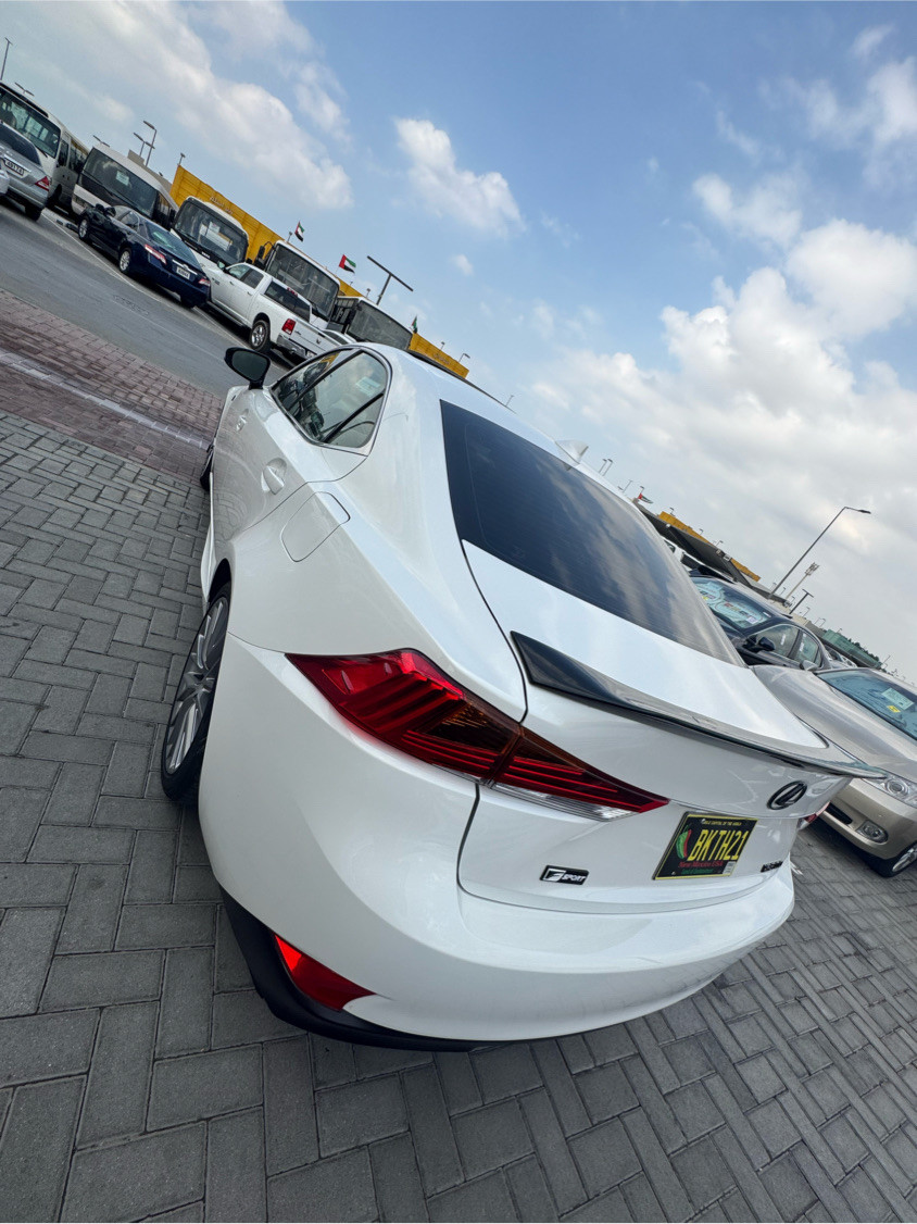 Lexus IS-F - Image 10